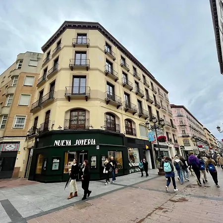 Alfonso I El Batallador Apartmán *